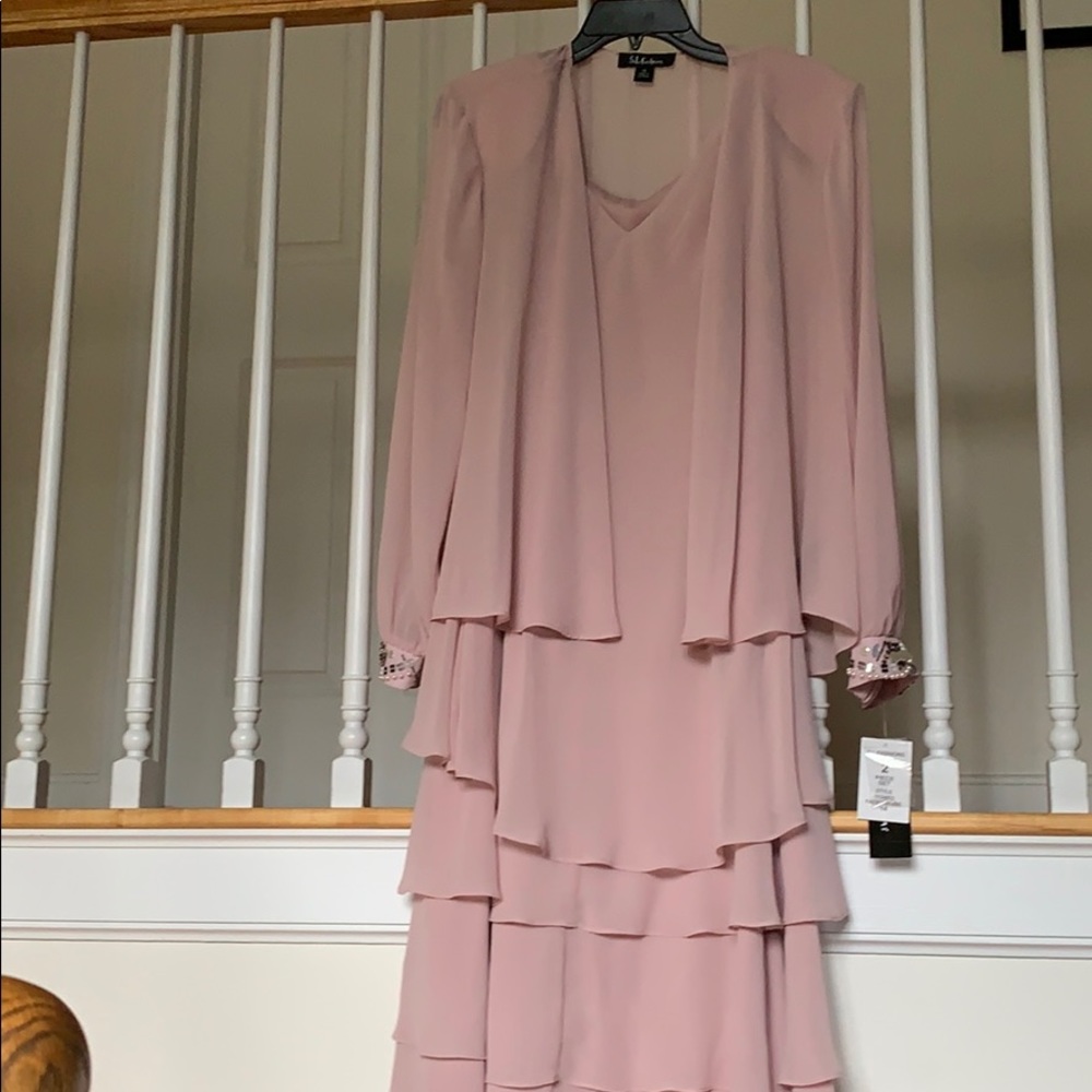 NWT Formal Dusty Rose Evening Wear — size 14